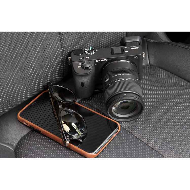 Sigma 18-50mm f/2.8 DC DN Contemporary (Monture Sony E) — vue 2