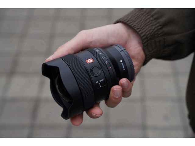 Sony FE 14 mm f/1.8 GM objectif photo (Précommande) - Motion19 — vue 3