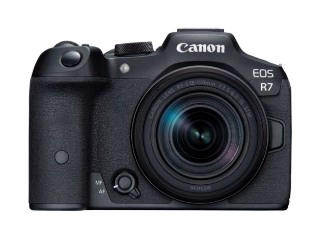 Canon Eos R7 + RF-S 18-150mm - Motion19 — vue 1