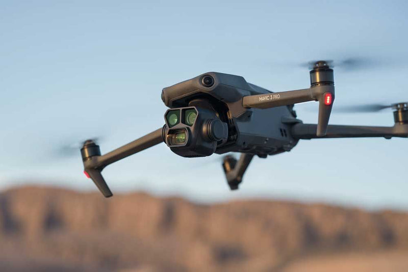 Dji Mavic 3 Pro avec Dji RC (pre-commande) - Motion19 — vue 2