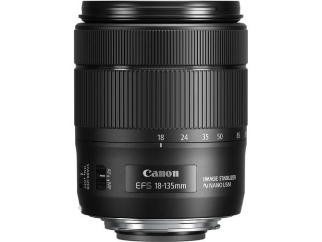 Canon EF-S 18-135 mm f/3.5-5.6 IS USM  (Précommande)