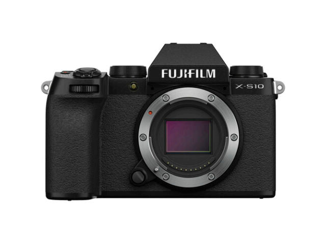 Fujifilm X-S10 + XC 15-45 mm f/3.5-5.6  (Précommande)