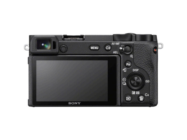 Sony A6600 + 18-135 mm   (Précommande)